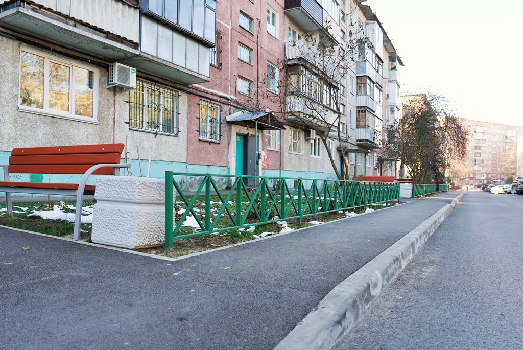 Депутаты гордумы участвуют в приемке дворовых территорий