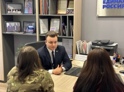 Навстречу жителям: прием граждан, награждение активных барнаульцев и открытие арт-объекта