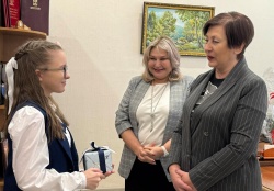 Галина Буевич исполнила мечту барнаульской школьницы