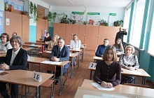 Иван Огнев принял участие в пробном ЕГЭ по русскому языку в рамках всероссийской акции