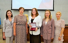 Заместитель руководителя аппарата БГД награждена знаком «Отличник муниципальной службы»
