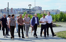 В Барнауле продолжается благоустройство общественного пространства по улице Шумакова