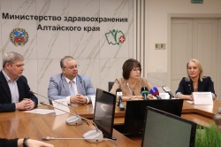 Ирина Молчанова приняла участие в пресс-конференции по вопросам репродуктивного здоровья