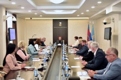 В Барнауле прошло заседание городской комиссии по оказанию помощи семьям участников СВО