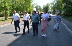 В Октябрьском районе завершили асфальтовые работы по нацпроекту