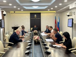 Андрей Солодилов принял участие в совещании по проведению ремонтных работ по Павловскому тракту