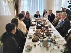 Накануне Дня защитника Отечества Вячеслав Франк и Галина Буевич встретились с женами участников СВО