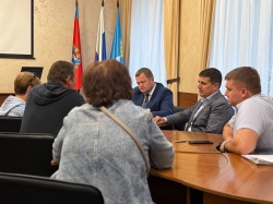 Вячеслав Перерядов встретился с жителями улицы Правый берег Пруда города Барнаула