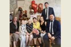В Барнауле со 105-летием поздравили ветерана Великой Отечественной войны Евгению Лысвей