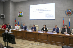 Барнаульские депутаты приняли участие в заседании штаба по оказанию помощи семьям мобилизованных