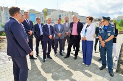 Депутаты городской Думы проверили ход работ по благоустройству пространства за ТЦ «Европа»