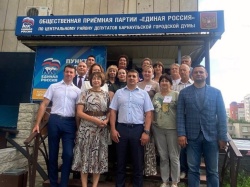 Депутаты барнаульской гордумы встретились с активистами ТОС в День дружбы