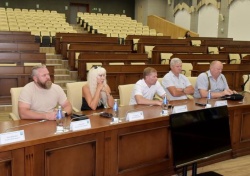 Михаил Разливинский принял участие в обсуждении завершения этапа строительства дома по ул. Партизанской, 76