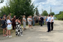Навстречу жителям: развитие пригорода, контроль ремонта дорог и поддержка общественников