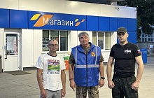 Депутаты вместе с дружинниками обеспечивают порядок и проводят разъяснительную работу на АЗС