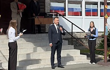 Депутаты Барнаульской городской Думы встретили День знаний в школах краевой столицы
