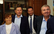 Сохраняя историю: депутаты Барнаульской городской Думы посетили особняк «Аптеки Крюгер»
