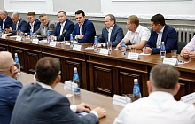 Министр промышленности и торговли РФ Антон Алиханов посетил Алтайский край с рабочей поездкой