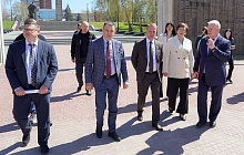 Городские власти оценили готовность Мемориала Славы к празднованию Дня Победы 
