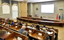 В Барнауле обсудили обновление общественного транспорта и подготовку к завершению купального сезона