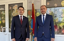 Депутаты Барнаульской городской Думы встретили День знаний в школах краевой столицы