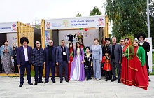 В Барнауле отметили День города фестивалем «Единой семьей живем»