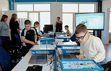 Депутаты БГД совместно с депутатами АКЗС обсудили опыт работы молодежных организаций на выездном заседании