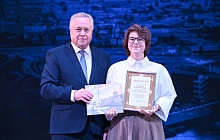 Более 200 талантливых барнаульцев получили именные выплаты главы города
