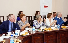 Депутаты гордумы провели встречу с активными пенсионерами Барнаула