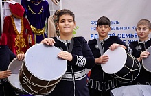 В Барнауле отметили День города фестивалем «Единой семьей живем»
