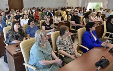 В преддверии Дня социального работника в Барнауле вручили награды представителям сферы