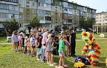 Депутаты Барнаульской городской Думы поздравляют юных горожан с Днем защиты детей
