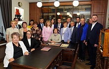 Сохраняя историю: депутаты Барнаульской городской Думы посетили особняк «Аптеки Крюгер»
