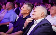 Общественный диалог без политики. Депутаты БГД поздравили Общественную палату Алтайского края с 20-летием