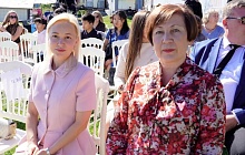 Юные таланты Алтая в центре внимания: депутаты Барнаульской городской Думы поздравили лауреатов премии «Наши. Дети»