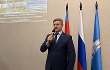 Сергей Струченко поздравил педагогов Индустриального района с профессиональным праздником