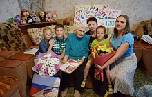 В Барнауле со 105-летием поздравили ветерана Великой Отечественной войны Евгению Лысвей